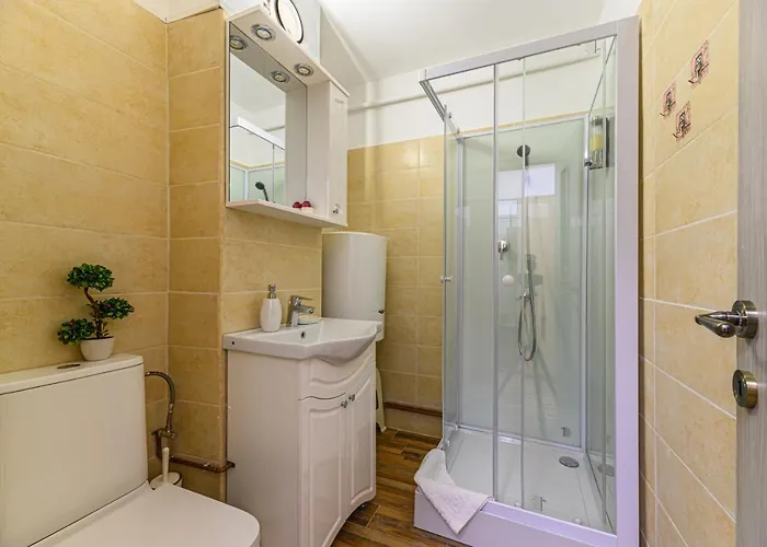 Jad Family & Calea Bucuresti Appartement *