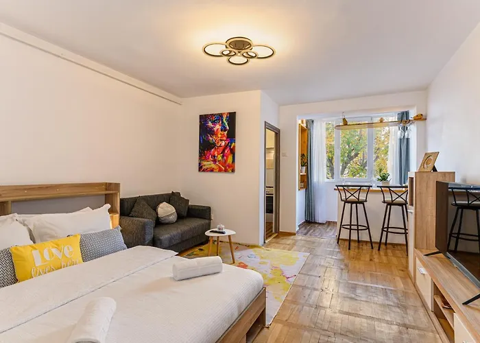 Jad Family & Calea Bucuresti *